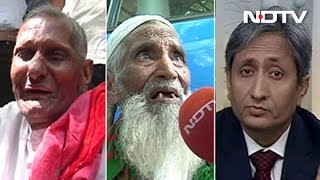 Desperate Attempts by People to Exchange Bundles of Banned Currency