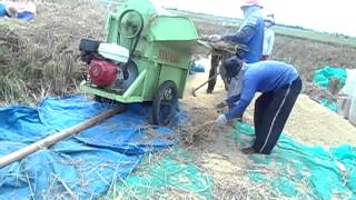 Mesin GRAByAG mesin untuk perontok padi yang dipakai petani Indramayu