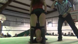 SIGN GUYS CORNER AT OSPW ON 4-13-13 MYKA VS FOXY ROXY