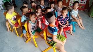 Đoàn tàu nhỏ xíu