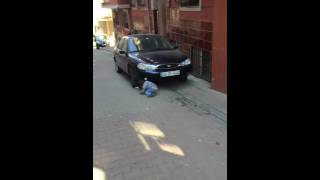 Sokakta Frikik (18 yaş üstü)