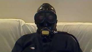 CRESSI FULL-FACE MASK WITH SCUBA REGS &THICK LATEX HOOD