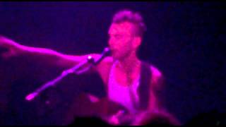 Asaf Avidan one day/the reckoning song live+introduction Xoyo club London 16.12.12