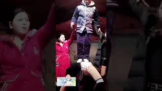 下腰踩肚子 step on belly trample  acrobatics