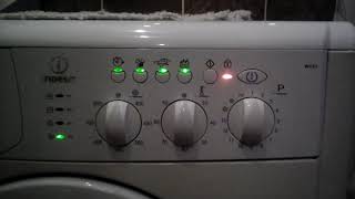 Стиральная машина Indesit WIL 85 не включается, мигают все индикаторы