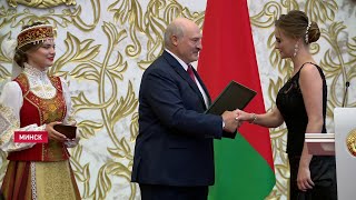 Лукашенко: Случайных людей в этом зале сегодня нет! // Бал выпускников