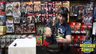 Terminator Battle Damged T-800 Statue Unboxing at Midtown Comics