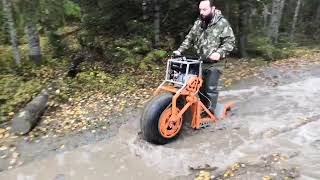 KBS MOTO 01 - Мотосамокат с передним приводом, складной