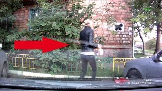 Авто приколы 2018. Девушка Жесть! Прикол на дороге на видео регистратор