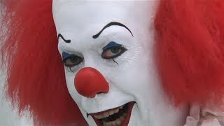 ESE PAYASO CREEPY DE LOS 90: Stephen King's IT Review