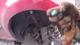Замена тормозных колодок Peugeot 107