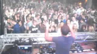 SILKY BASTARD w/ QUINTINO @ CLUB LUCKY, STARBEACH ON TOUR!