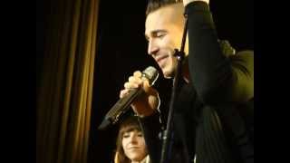 Shawn Desman notices one of his fans in front row - Acoustic - NIGHT LIKE THIS - 2012