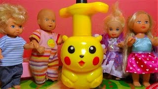 Мультик про кукол. Катя и Макс ловят покемона Пикачу / Cartoon about dolls.Pokemon GO.