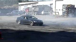 【もう神技☆】ぶつかる寸前でBMWドリフト5760°!? BMW 3series amazing donuts