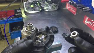 Skoda Octavia / Volkswagen Golf / Audi A1/A3/Q3. Замена подшипника и муфты компрессора кондиционера.