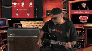Judge Fredd teste la Vox Satchurator (La Boite Noire)
