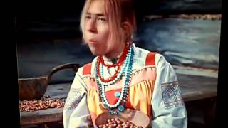 Марфушенька Душенька орешки грызёт