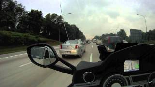 BMW K1600GTL filtering traffic