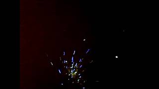 ФУТАЖ Фейерверк в ночном небе FUTAGE Flashes of festive fireworks in the sky