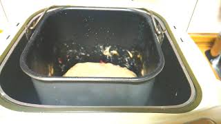 【豆漿黑芝麻吐司】用麵包機隨便做，健康吃，不髒手。