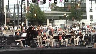 Rendez-Vous de l'Erdre 2012 avec JAZZ POTES N.O. Cie : WALKING STICK
