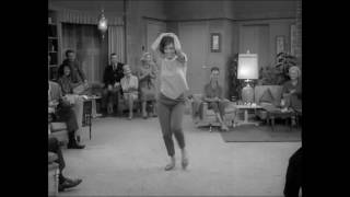 Mary Tyler Moore Dancing