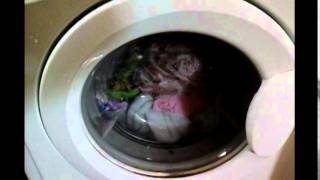Indesit WIL 105 wash bright colors