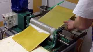 Beeswax foundation presentation