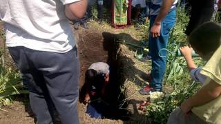 dumneuzeu sa te aiba in paza lui