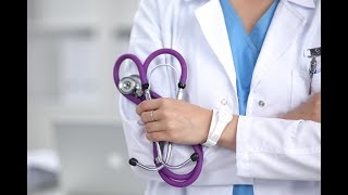 Я сидела на приеме в женской консультации. В кабинет вошла молодая девушка, и женщина лет сорока.