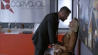 Lucia y Jacobo hacen el amor en la oficina | AAM