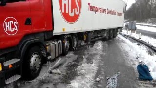 Трудности дальнобоя ( первый снег и сразу КОСЯК (((