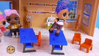 Punk Boi Boy Dancing At School ! LOL Surprise Toy Play  Cookie Swirl C Video