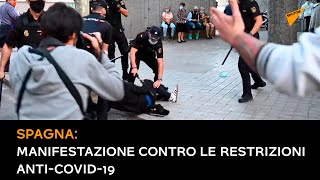 Spagna, manifestazione contro le restrizioni anti-covid-19