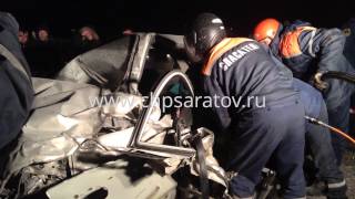 ЧП-Саратов кровавое ДТП на у авторынка (вольский тракт) полная версия 18+