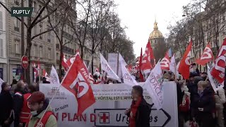 LIVE: Health professionals protest in Paris to 'defend and improve' public health system