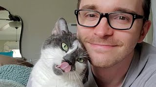 Here's what happened when a non-cat guy adopted disabled kitten