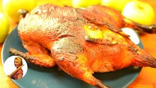 УТКА запеченная в духовке с ЯБЛОКАМИ в медовом соусе  Готовить просто с Люсьеной