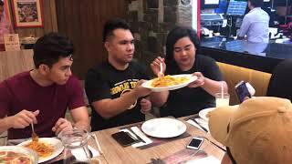 BIDAMAN JIRO CUSTODIO BATONGBACAL EATING DINNER @ShakeysTomasMorato together with JIRONATIONS ?️‍?