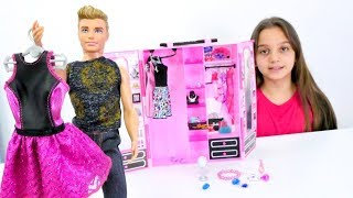 Barbie kıyafet alışverişinde. Barbie ve Ken oyunları.