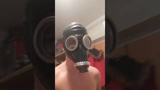 In Fetisch gas mask atemkontrole