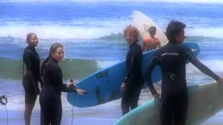 GLOBALGIRL LEARNS TO SURF