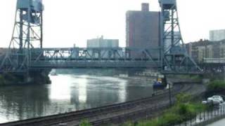 BROADWAY BRIDGE MOVING DOWN