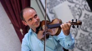 Скрипач Эмрали Куртсеидов. Крым, ресторан "Солхат"