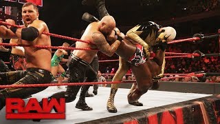 15-Man Battle Royal - Winner Faces The Miz for the Intercontinental Title: Raw, Aug. 28, 2017