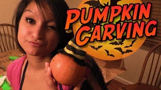 Pumpkin Carving [V-Log] - Pumpkin Guts!