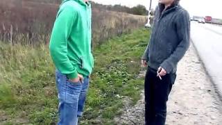 просто мальчик в сером красивый)