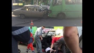 Лобовое столкноветие маршрутки и такси на Г. Труда. #Харьков