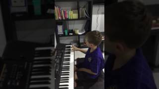 A genius novice player